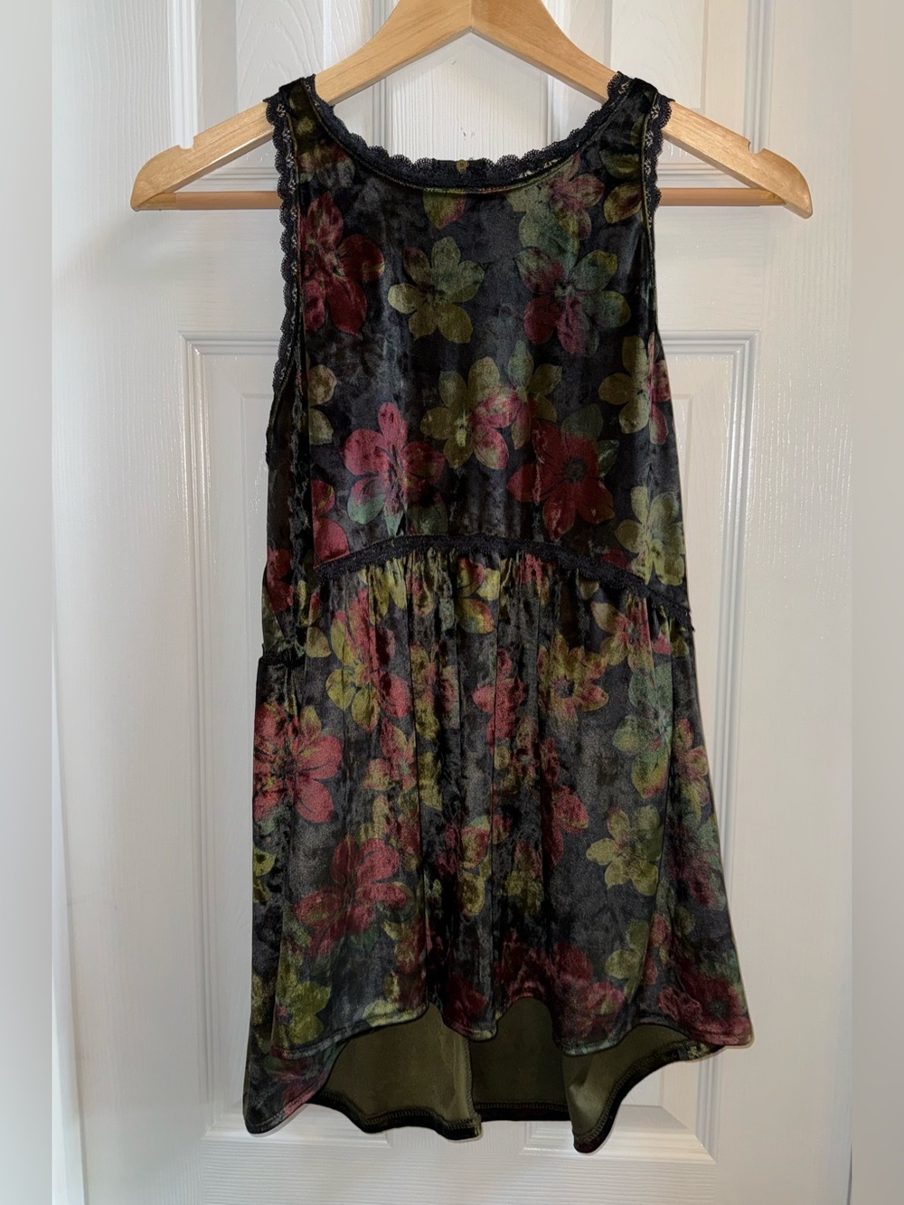 Pol Sleeveless Dark Floral Fairy Baby Doll Top S Crushed Velvet Romantic Flowy